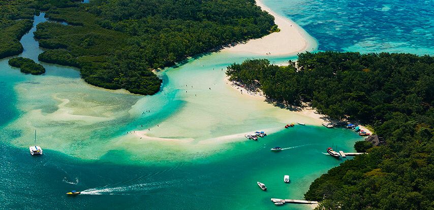 Ile Aux Cerfs Island Tours
